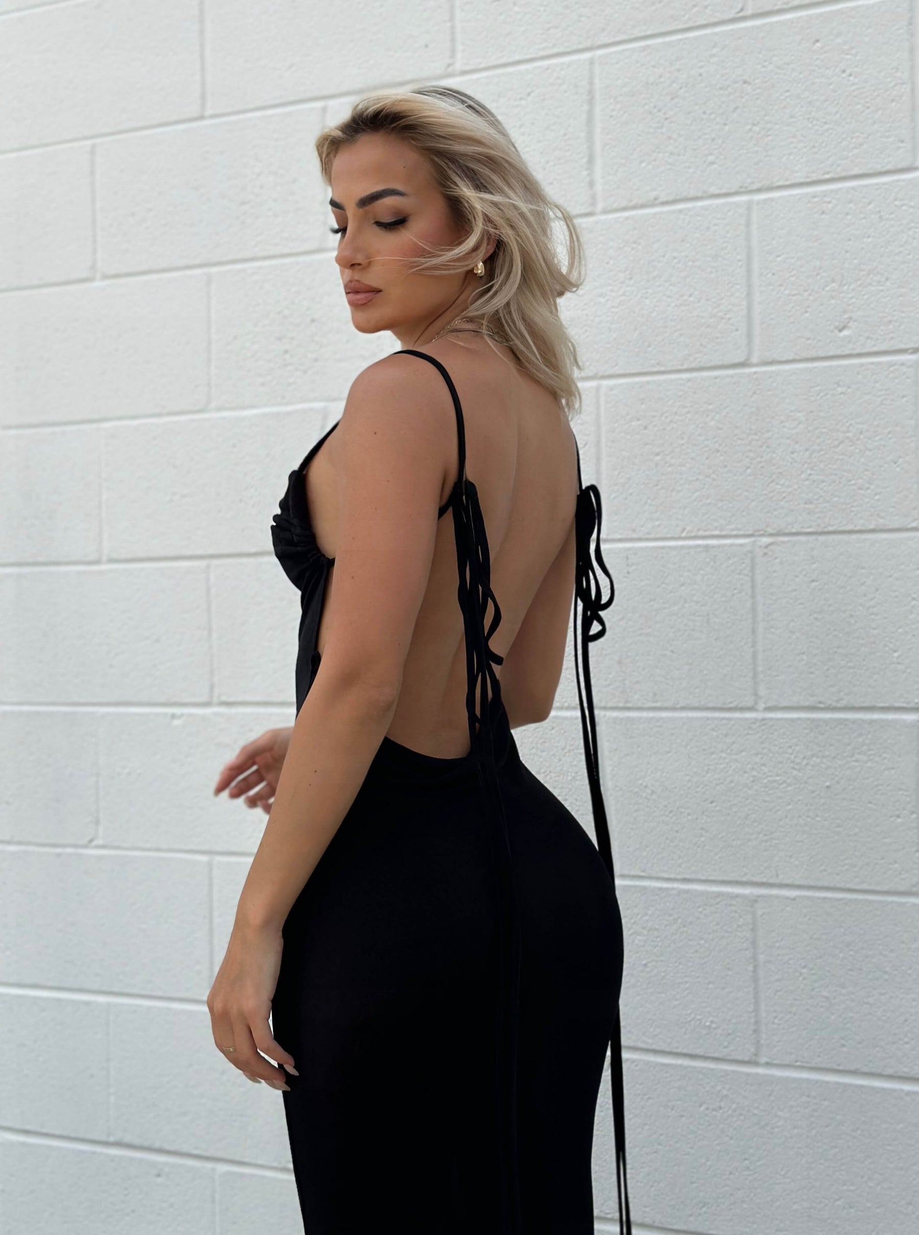 Black Backless Maxi Dress